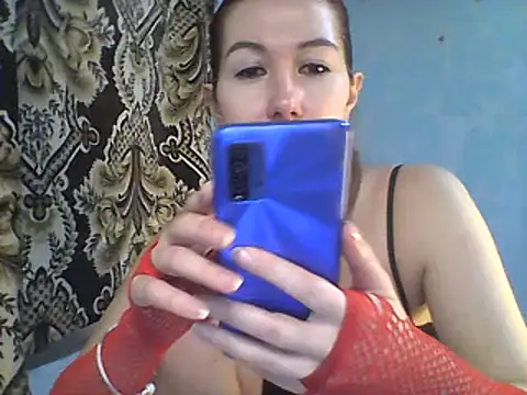 Snapshot of Olesja chatting on 02.01.25 Olesja online show from 02.01.25