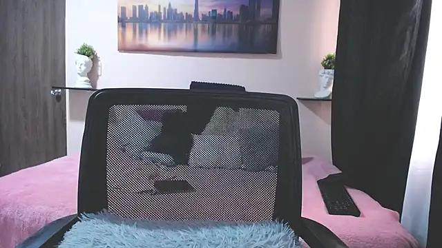 Snapshot of antonnella_2 chatting on 01.13.25 antonnella 2 online show from 01.13.25