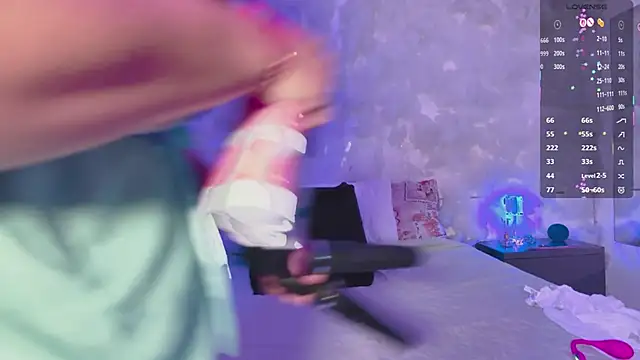 emmajohnss online show from 04.05.26