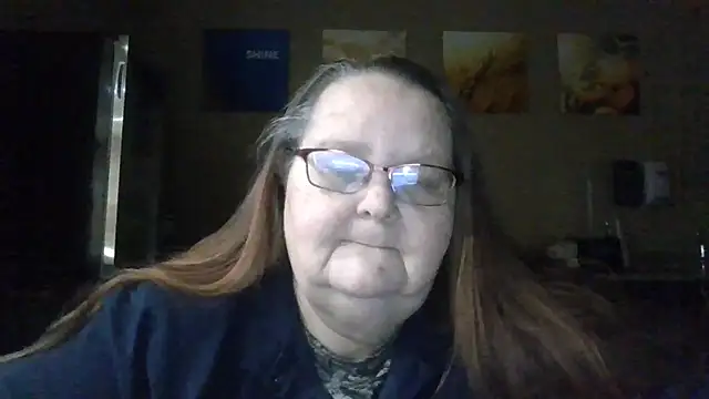 Snapshot of Hornybbw1978 chatting on 02.19.26 Hornybbw1978 online show from 02.19.26
