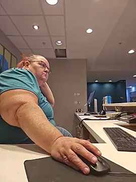 Snapshot of Hornybbw1978 chatting on 07.02.26 Hornybbw1978 online show from 07.02.26
