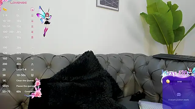 Snapshot of Dounia_nagi chatting on 03.09.25 Dounia nagi online show from 03.09.25