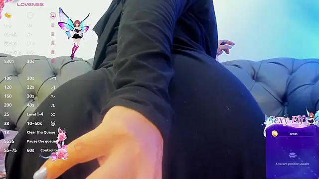 Snapshot of Dounia_nagi chatting on 03.12.25 Dounia nagi online show from 03.12.25