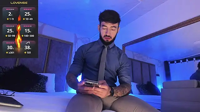 MarkWalker   online show from 03.10.25