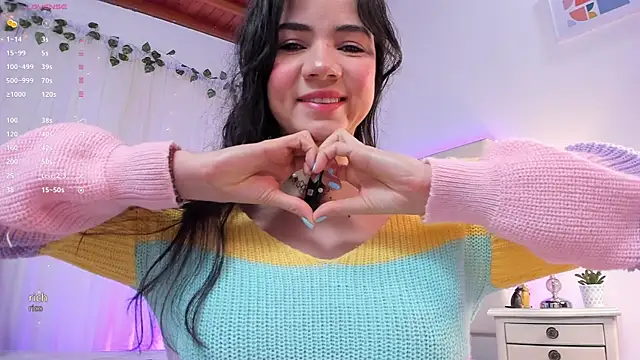 tatikiss  online show from 02.05.25