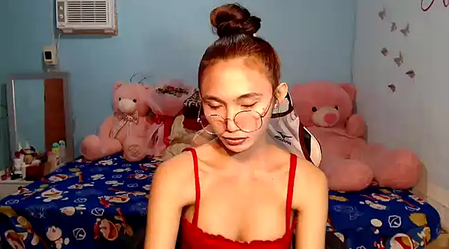 PirateEmpressBoaAico online show from 02.18.25