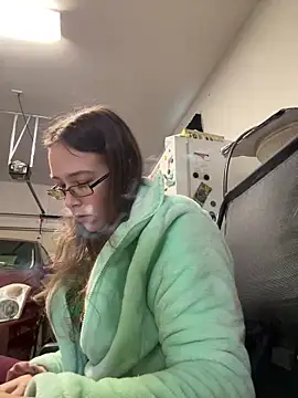 Dakota 02 online show from 02.19.25