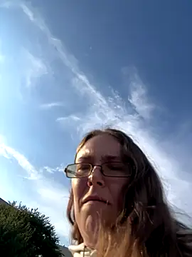 Dakota 02 online show from 09.20.25