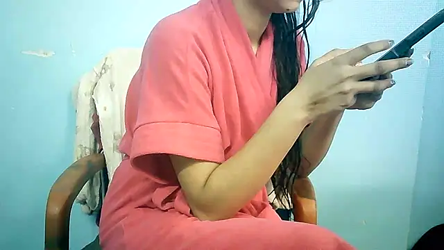 lovelydesi21 online show from 12.21.24