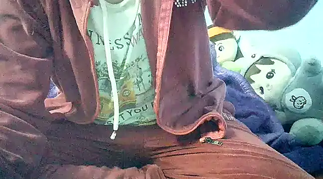 lovelydesi21 online show from 01.13.25