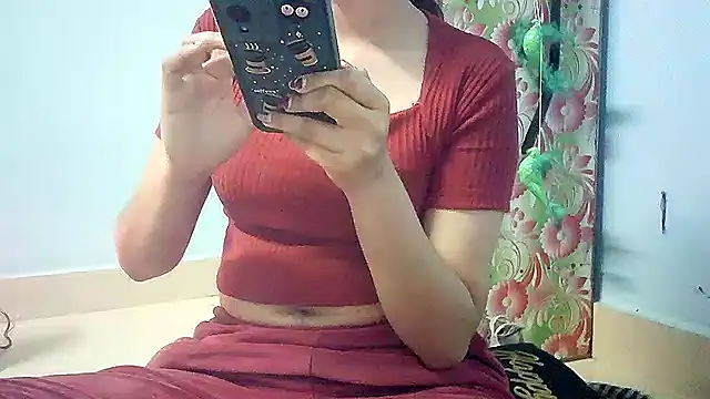 lovelydesi21 online show from 02.12.25