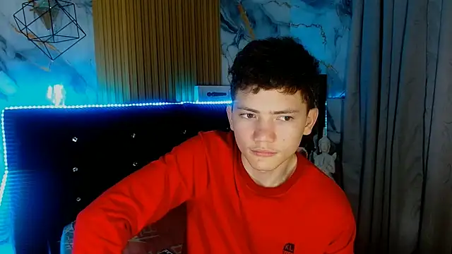 Snapshot of cruz_dante chatting on 03.13.26 cruz dante online show from 03.13.26