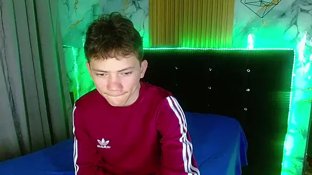 Snapshot of cruz_dante chatting on 03.14.26 cruz dante online show from 03.14.26