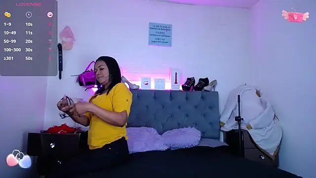 louise nails online show from 03.20.25