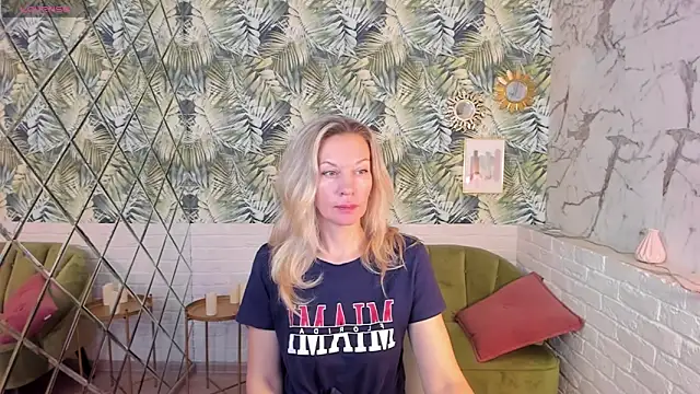 Snapshot of NancyGrace chatting on 12.06.24 NancyGrace online show from 12.06.24