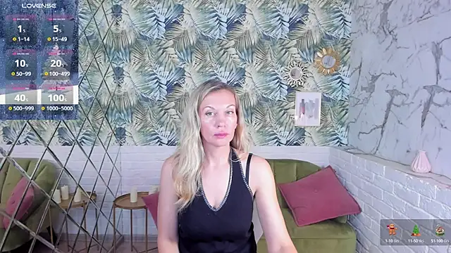 Snapshot of NancyGrace chatting on 12.19.24 NancyGrace online show from 12.19.24