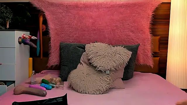 LiaMetz online show from 01.12.26