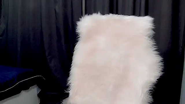 Snapshot of QueenOfUrKink chatting on 01.18.25 QueenOfUrKink online show from 01.18.25