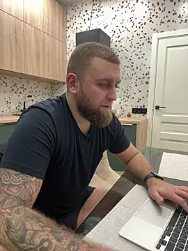 Snapshot of Bear_bear_ chatting on 02.12.25 Bear bear online show from 02.12.25