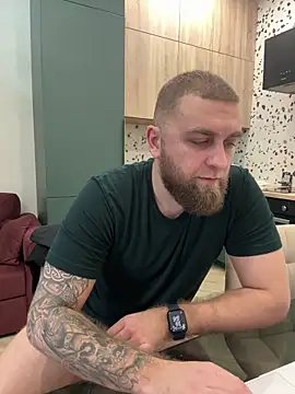 Snapshot of Bear_bear_ chatting on 02.21.25 Bear bear online show from 02.21.25