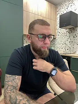 Snapshot of Bear_bear_ chatting on 02.27.25 Bear bear online show from 02.27.25