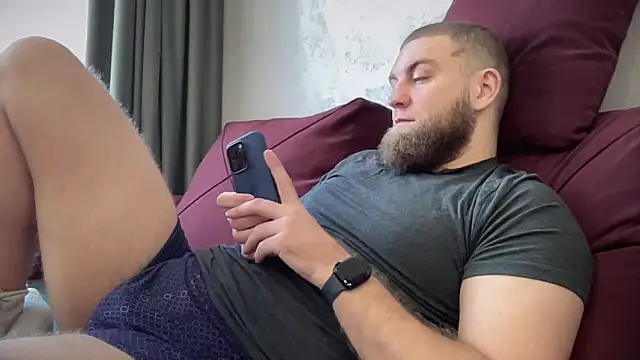 Snapshot of Bear_bear_ chatting on 03.23.25 Bear bear online show from 03.23.25