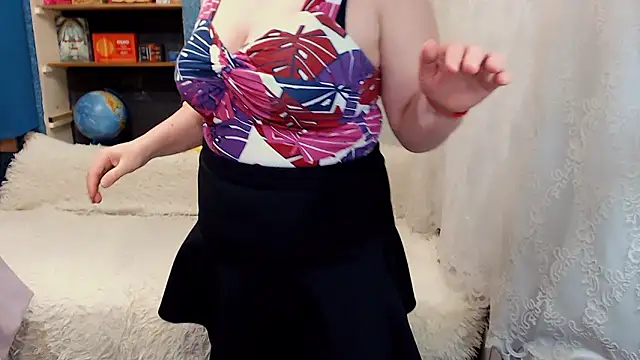 Rainbow lady online show from 12.03.24