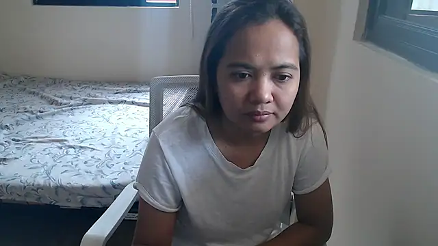 Snapshot of xTheLastVIRGINx chatting on 09.30.25 xTheLastVIRGINx online show from 09.30.25