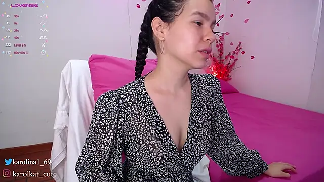 Snapshot of Karolina_1 chatting on 01.13.25 Karolina 1 online show from 01.13.25