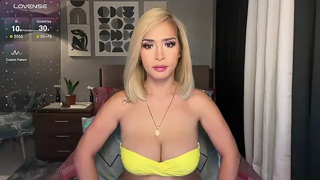 Snapshot of NastyH0tBABEx chatting on 02.20.25 NastyH0tBABEx online show from 02.20.25