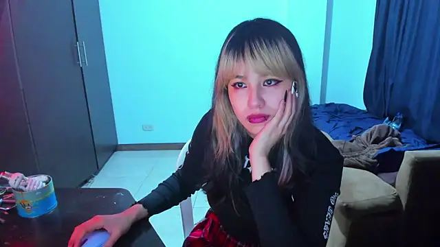 Snapshot of Akane-Mou chatting on 01.06.25 Akane-Mou online show from 01.06.25