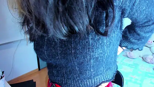 Snapshot of Akane-Mou chatting on 01.13.25 Akane-Mou online show from 01.13.25