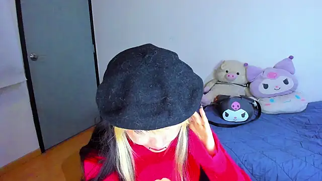 Snapshot of Akane-Mou chatting on 02.19.25 Akane-Mou online show from 02.19.25