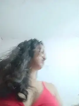 Snapshot of valeriaswang_Lucas chatting on 02.05.26 valeriaswang Lucas online show from 02.05.26