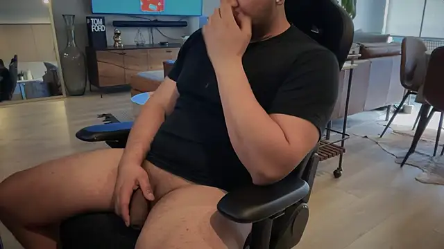 HungandThickLatin online show from 03.01.25