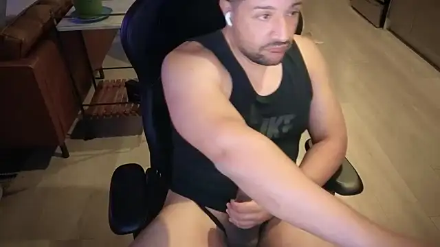 HungandThickLatin online show from 10.20.25