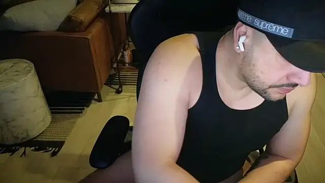 HungandThickLatin online show from 02.01.26