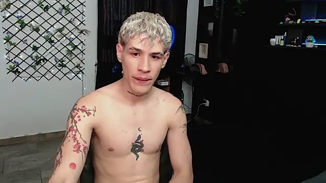 Snapshot of andybxby chatting on 02.09.25 andybxby online show from 02.09.25