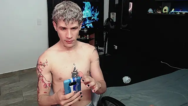 Snapshot of andybxby chatting on 02.18.25 andybxby online show from 02.18.25