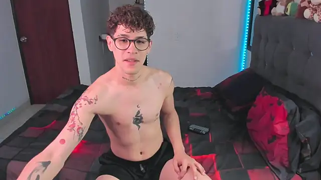 Snapshot of andybxby chatting on 11.26.25 andybxby online show from 11.26.25