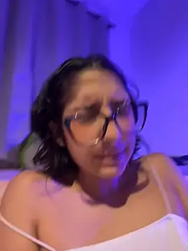 aurora xoxo online show from 12.22.24