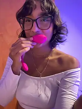 aurora xoxo online show from 01.06.25