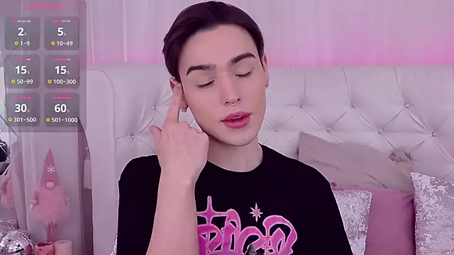 Snapshot of RobbyCharming chatting on 01.10.25 RobbyCharming online show from 01.10.25