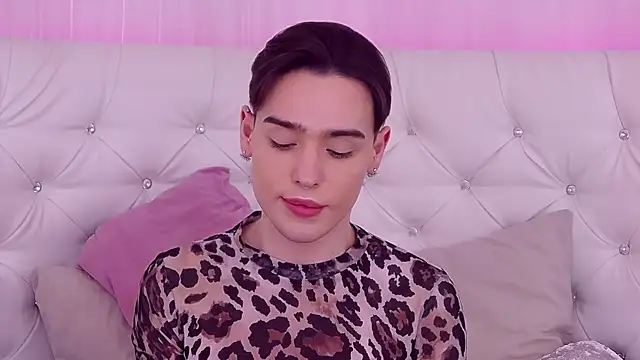 Snapshot of RobbyCharming chatting on 01.27.25 RobbyCharming online show from 01.27.25