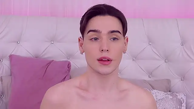 Snapshot of RobbyCharming chatting on 01.27.25 RobbyCharming online show from 01.27.25