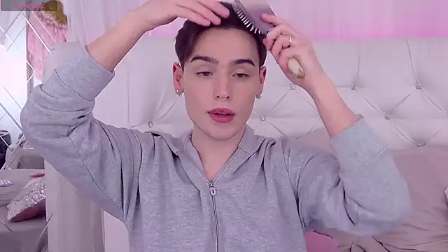 Snapshot of RobbyCharming chatting on 02.03.25 RobbyCharming online show from 02.03.25