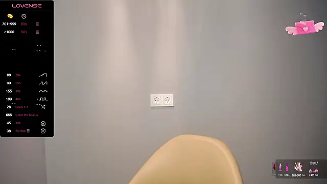 BubbbleGumm online show from 03.18.25