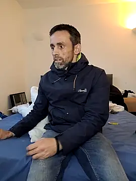 uk-bobbie-uk online show from 11.30.25