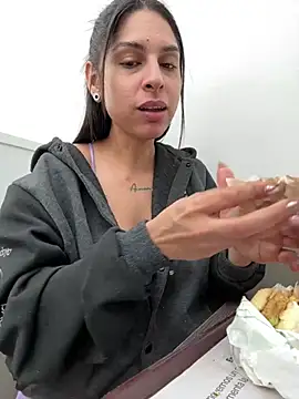 Snapshot of charlotte_stevenss_ chatting on 01.13.25 charlotte stevenss online show from 01.13.25