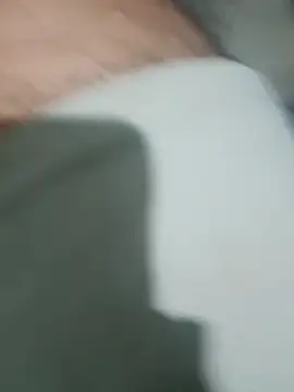 Snapshot of wrong_man25 chatting on 10.16.25 wrong man25 online show from 10.16.25